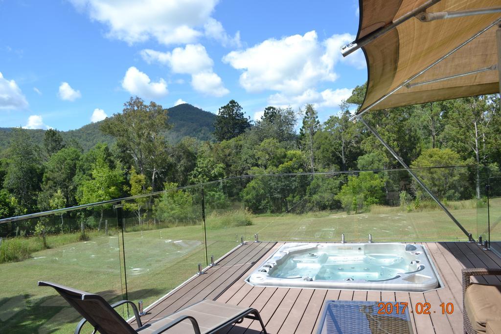 Hotel Tuckers Retreat à Canungra Extérieur photo